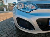 Usata Kia Rio 109 CV (80 kW) 2014 Argento Utilitaria