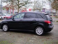 Gebraucht Mercedes 180 Style 122 PS (89 kW) 2017 Schwarz Limousine