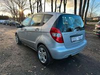 Gebraucht Mercedes A160 95 PS (69 kW) 2010 Silber Limousine