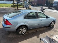 Gebraucht Ford Mondeo 125 PS (91 kW) 2004 Blau Limousine