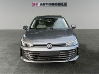 Gebraucht VW Passat Business 150 PS (110 kW) 2025 Grau Kombi
