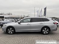 Gebraucht VW Passat Elegance 193 PS (141 kW) 2024 Silber Limousine