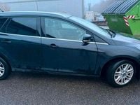 Second-hand Ford Focus 125 CP (91 kW) 2012 Negru Berlinǎ