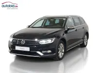Gebraucht VW Passat Alltrack Highline 239 PS (175 kW) 2017 Deep black perleffekt Kombi