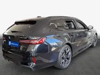 Neu BMW i5 Performance 250 kW (340 PS) 2026 Schwarz Kombi