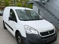 Gebraucht Peugeot Partner 98 PS (72 kW) 2018 Weiß Van / Kleinbus