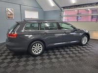 Gebraucht VW Passat 150 PS (110 kW) 2015 Grau Kombi