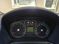 Gebraucht Ford Fiesta 59 PS (43 kW) 2006 Blau Kleinwagen