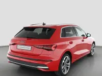Gebraucht Audi A3 Ambiente 150 PS (110 kW) 2025 Rot Limousine