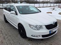 Gebraucht Skoda Superb Elegance 160 PS (117 kW) 2009 Weiß Kombi