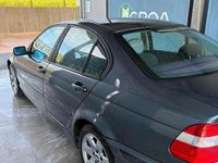 Gebraucht BMW 318 143 PS (105 kW) 2002 Andere farben Limousine