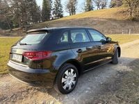 Używany Audi A3 Ambiente 110 KM (80 kW) 2014 Czarny Sedan/Limuzyna