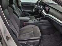 gebraucht Skoda Octavia 2.0 TDI DSG Style LED Navi PDC Sitzh.