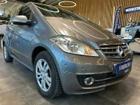 Używany Mercedes A160 95 KM (69 kW) 2011 Szary Hatchback