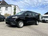 Neu Fiat Doblò 131 PS (96 kW) 2026 Cinema schwarz metallic Van / Kleinbus
