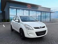 Gebraucht Hyundai i20 Edition 77 PS (56 kW) 2010 Weiß Kleinwagen