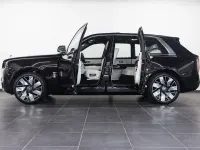 Neu Rolls Royce Cullinan 544 PS (400 kW) 2026 Braun SUV