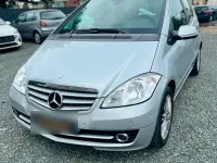 Gebraucht Mercedes A180 116 PS (85 kW) 2011 Silber Kleinwagen
