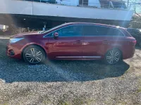 Gebraucht Toyota Avensis 147 PS (108 kW) 2017 Rot Limousine
