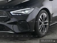 Gebraucht Mercedes CLA180 Progressive 136 PS (100 kW) 2025 lack kosmosschwarz Limousine