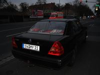 Gebraucht Mercedes C200 185 PS (136 kW) 1997 Schwarz metallic Limousine