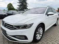 Gebraucht VW Passat IQ Drive 150 PS (110 kW) 2022 Weiß Kombi