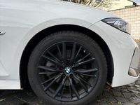 Gebraucht BMW 320e M Sport 204 PS (150 kW) 2023 Weiß Kombi