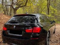Gebraucht BMW 530 245 PS (180 kW) 2012 Schwarz Kombi