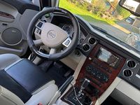 Gebraucht Jeep Commander Overland 218 PS (160 kW) 2009 Schwarz SUV