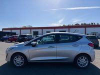 Second-hand Ford Fiesta Cool & Connect 86 CP (63 kW) 2019 Argintiu Berlinǎ