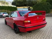 Gebraucht BMW 323 Basis 170 PS (125 kW) 1995 Rot Coupé