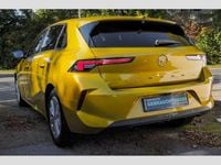 Gebraucht Opel Astra Enjoy 110 PS (80 kW) 2023 Gelb Limousine