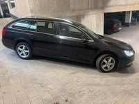Gebraucht Skoda Superb 140 PS (102 kW) 2014 Schwarz Kombi