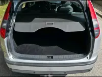 Usado Ford Focus 115 CV (84 kW) 2006 Plateado Familiar