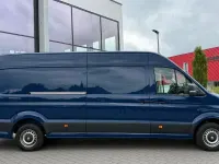 Gebraucht VW Crafter Trendline 177 PS (130 kW) 2023 Blau Van