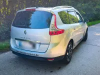 Gebraucht Renault Scenic E-Tech Bose Edition 110 PS (80 kW) 2014 Silber Limousine