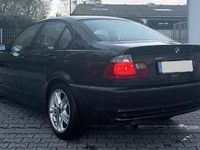 Gebraucht BMW 318 118 PS (86 kW) 2000 Schwarz Limousine