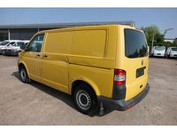 Gebraucht VW T5 84 PS (61 kW) 2013 Ginstergelb r1032 Van