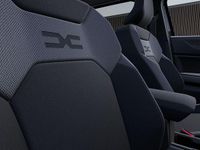 Neu Dacia Duster Journey 140 PS (102 kW) 2025 Schwarz SUV