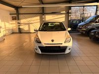 Gebraucht Renault Clio III Dynamique 88 PS (64 kW) 2011 Weiß Kleinwagen