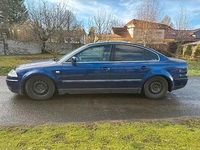 Gebraucht VW Passat 210 PS (154 kW) 2003 Blau Limousine