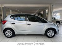 Gebraucht Hyundai ix20 Classic 90 PS (66 kW) 2011 Silber Kleinwagen