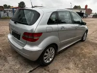 Gebraucht Mercedes B200 140 PS (102 kW) 2008 Silber Van / Kleinbus