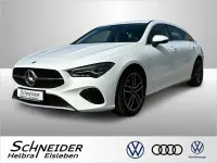 Gebraucht Mercedes CLA200 Shooting Brake 150 PS (110 kW) 2023 Weiß Kombi