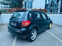 gebraucht Suzuki SX4 2011 Benzin 50.000Km