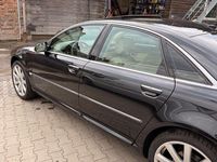 Second-hand Audi A8 334 CP (245 kW) 2004 Negru Berlinǎ