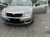 Gebraucht Skoda Octavia 122 PS (89 kW) 2010 Grau Limousine