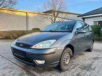 Gebraucht Ford Focus Ambiente 101 PS (74 kW) 2003 Grau Limousine