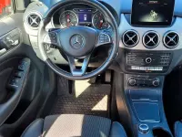 Gebraucht Mercedes B180 Style 122 PS (89 kW) 2018 Jupiterrot uni Van / Kleinbus