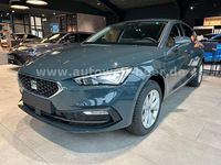 Neu Seat Leon 116 PS (85 kW) 2025 Blau Limousine